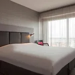 Le Nautic 酒店 阿卡雄