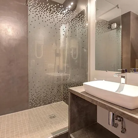 Le Nautic Hotel 3*
