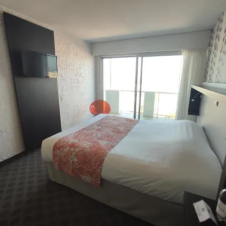 Le Nautic 3* ארסשון