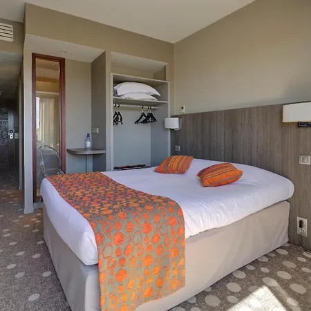 Le Nautic Hotel 3*