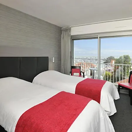 Le Nautic 3* ארסשון