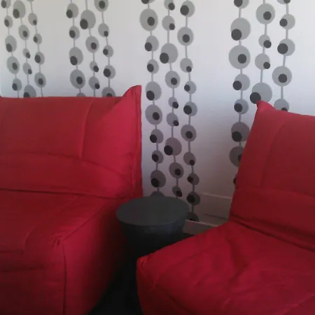 Le Nautic מלון 3*