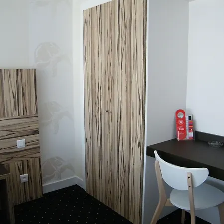 מלון Le Nautic 3*