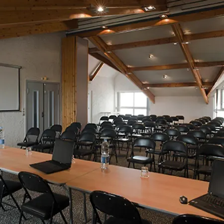 Le Nautic 3* ארסשון