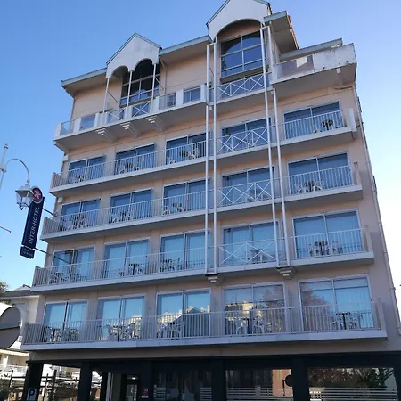 מלון Le Nautic ארסשון