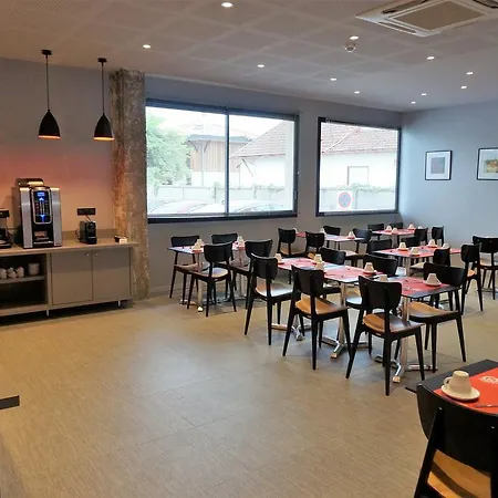 מלון Le Nautic 3*