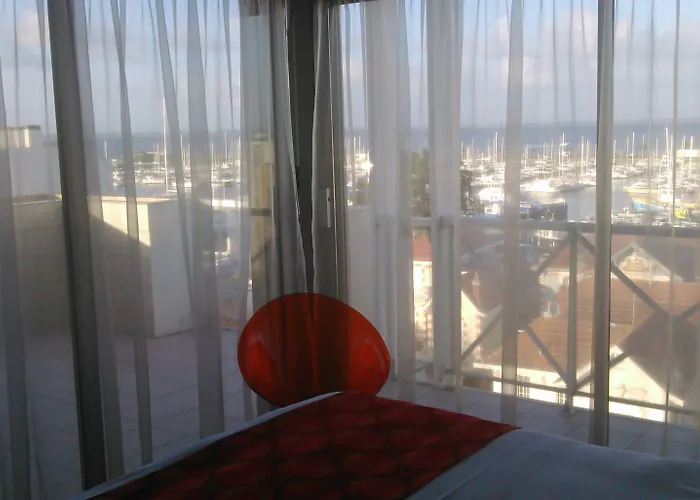 מלון Le Nautic 3*