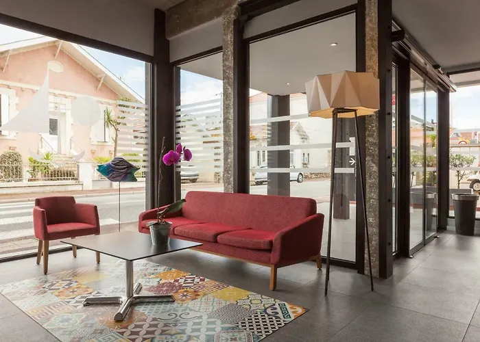 Le Nautic מלון ארסשון