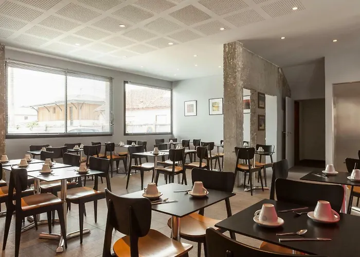 Le Nautic 3* ארסשון